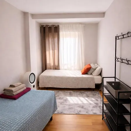 ベッド・アンド・ブレックファスト Cosy And Secure Center *