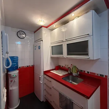 Cosy And Secure Center לינה וארוחת בוקר *